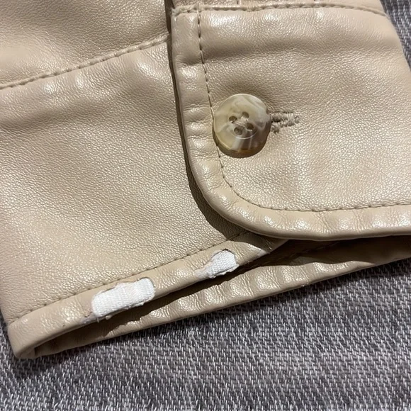 Saylor Taupe Vegan Leather Remi Top Long Sleeve 1/4 Zip Size Small - Picture 7 of 7